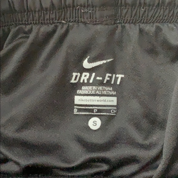 Black Nike Running Shorts DRY FIT - Picture 2 of 4